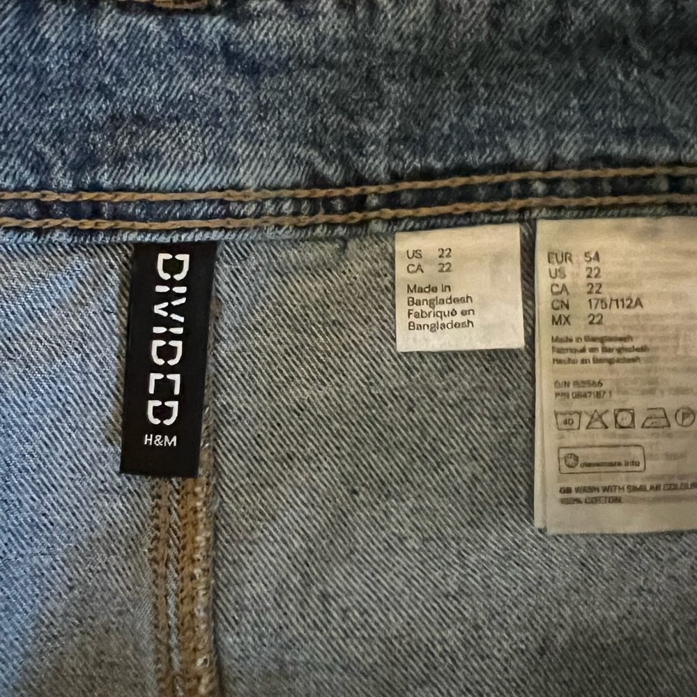 Plus size Jean skirt with button details